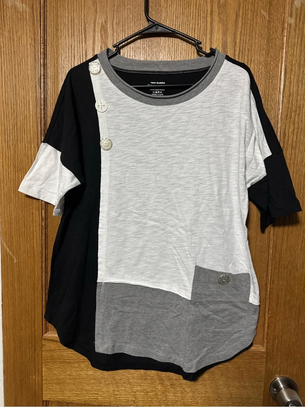 neon buddha Black, White & Gray Colorblock Short Sleeve Top with Button Detail